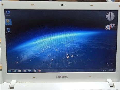 تصویر لپ تاپ سامسونگ - laptop Samsung 
